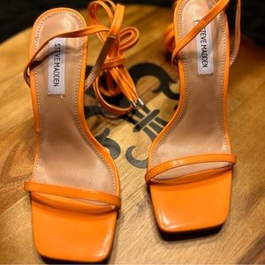 Steve Madden patent leather ankle strap | NWOB